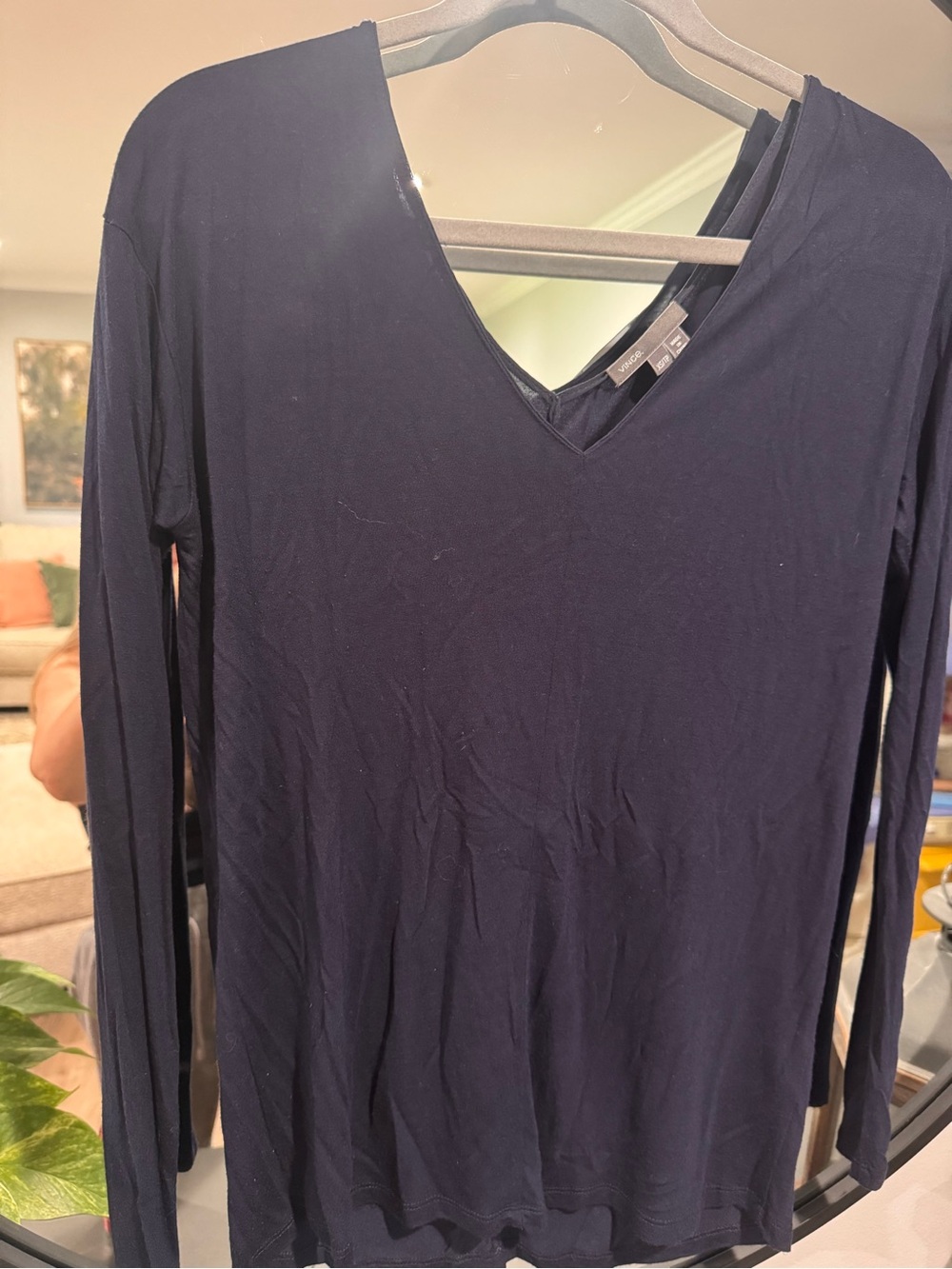 Vince. Women's V-Neck Long Sleeve Top - Navy